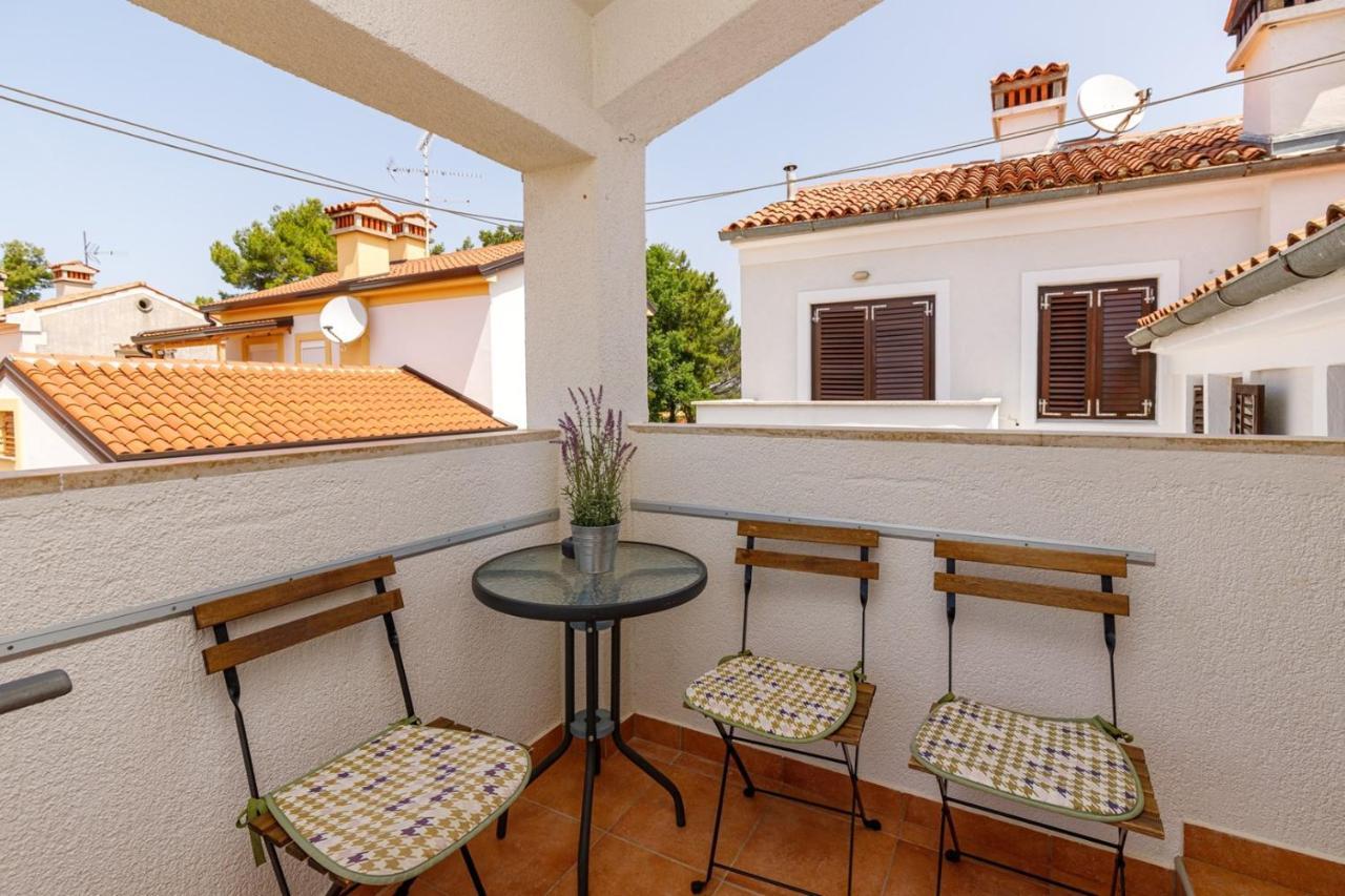 Apartments Pernar Poreč Exterior foto